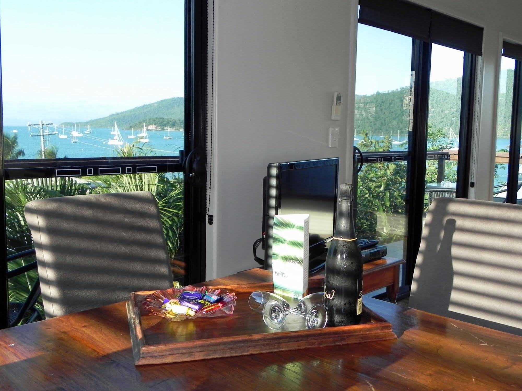 Airlie Waterfront Bed & Breakfast Bed & Breakfast แอร์ลีบีช ภายนอก รูปภาพ