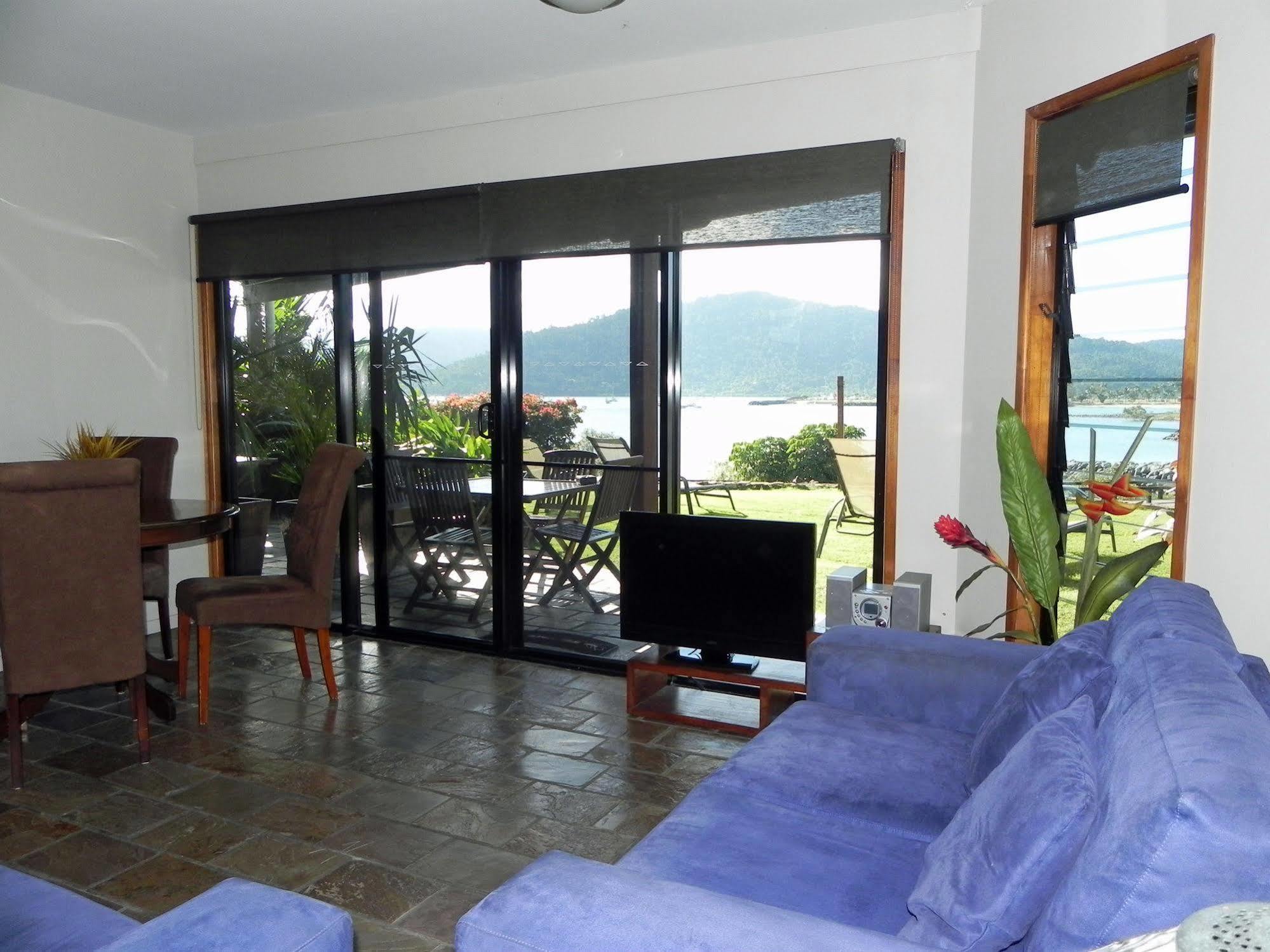 Airlie Waterfront Bed & Breakfast แอร์ลีบีช ภายนอก รูปภาพ