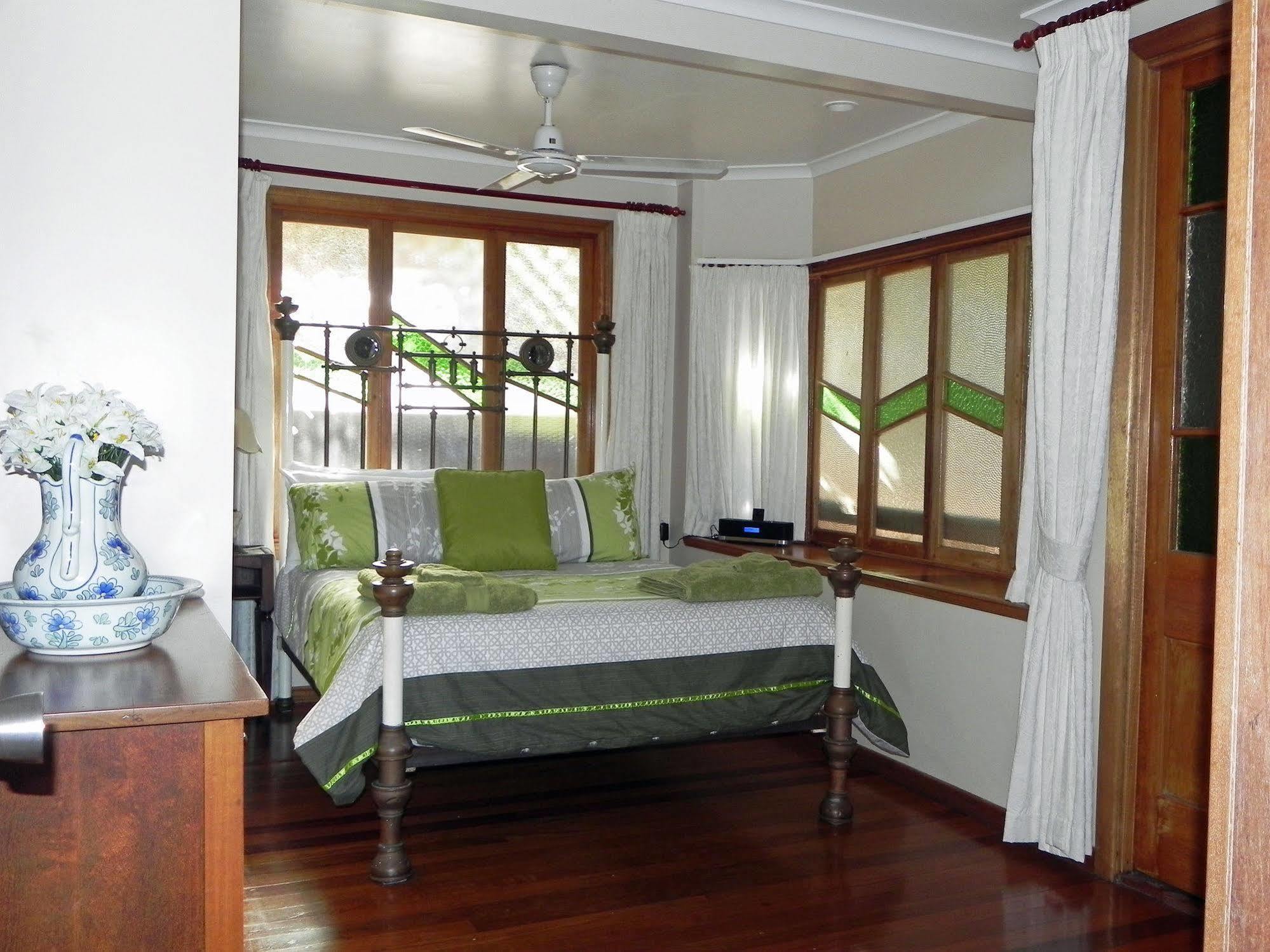 Airlie Waterfront Bed & Breakfast Bed & Breakfast แอร์ลีบีช ภายนอก รูปภาพ