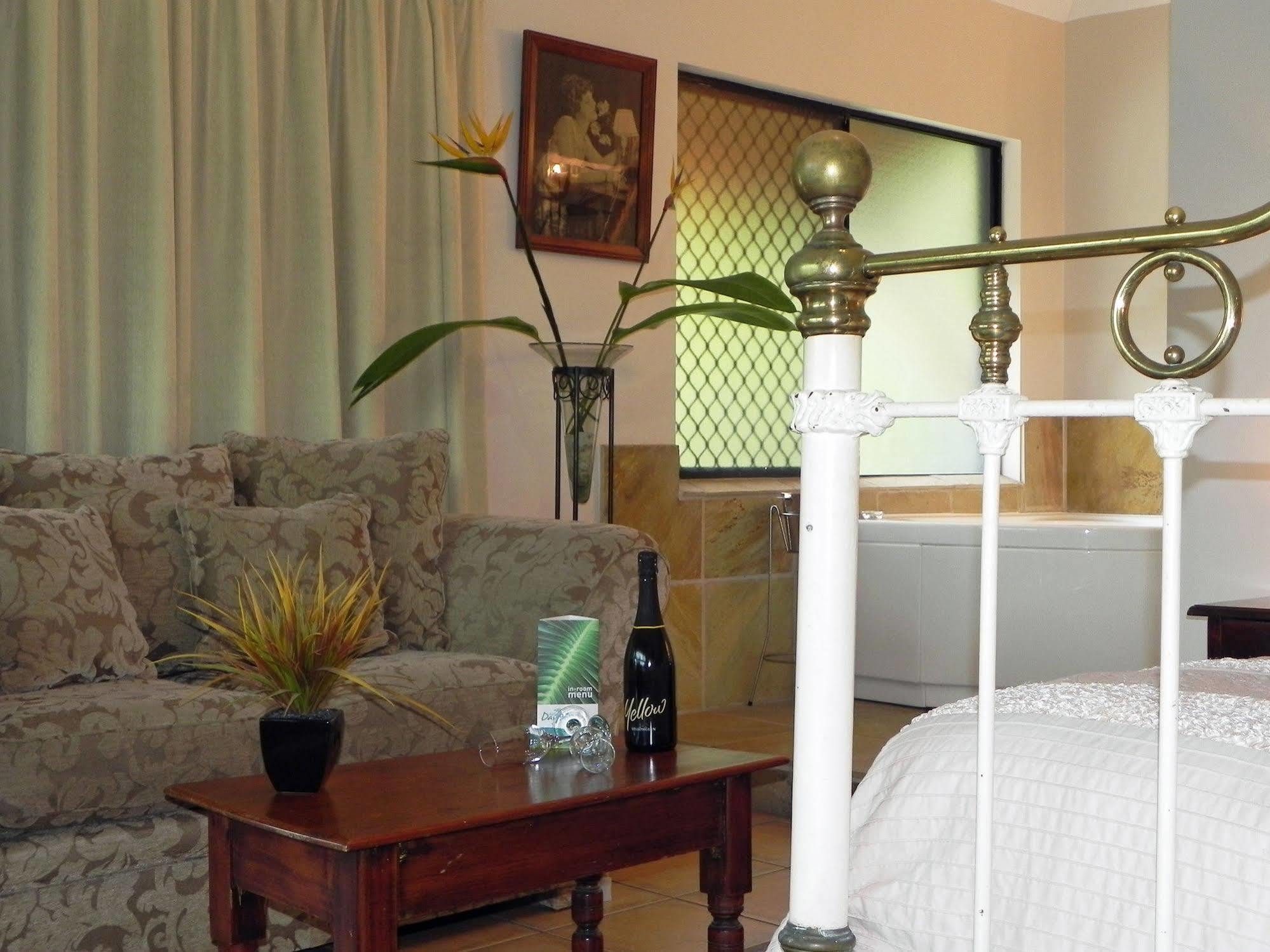Airlie Waterfront Bed & Breakfast แอร์ลีบีช ภายนอก รูปภาพ